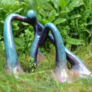 Desde la tierra. Nace.